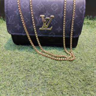 Black Louis Vuitton Shoulder Bag